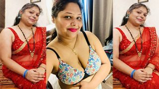 Horny Noida Bhabhi Fucking Pussy Video