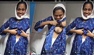 Indian Muslim Girl Show Big Boobs & Hard Fucking By BF