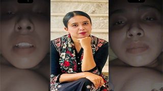 Indian Bengali Cheater Wife Showing Fingering Masturbating Hard
